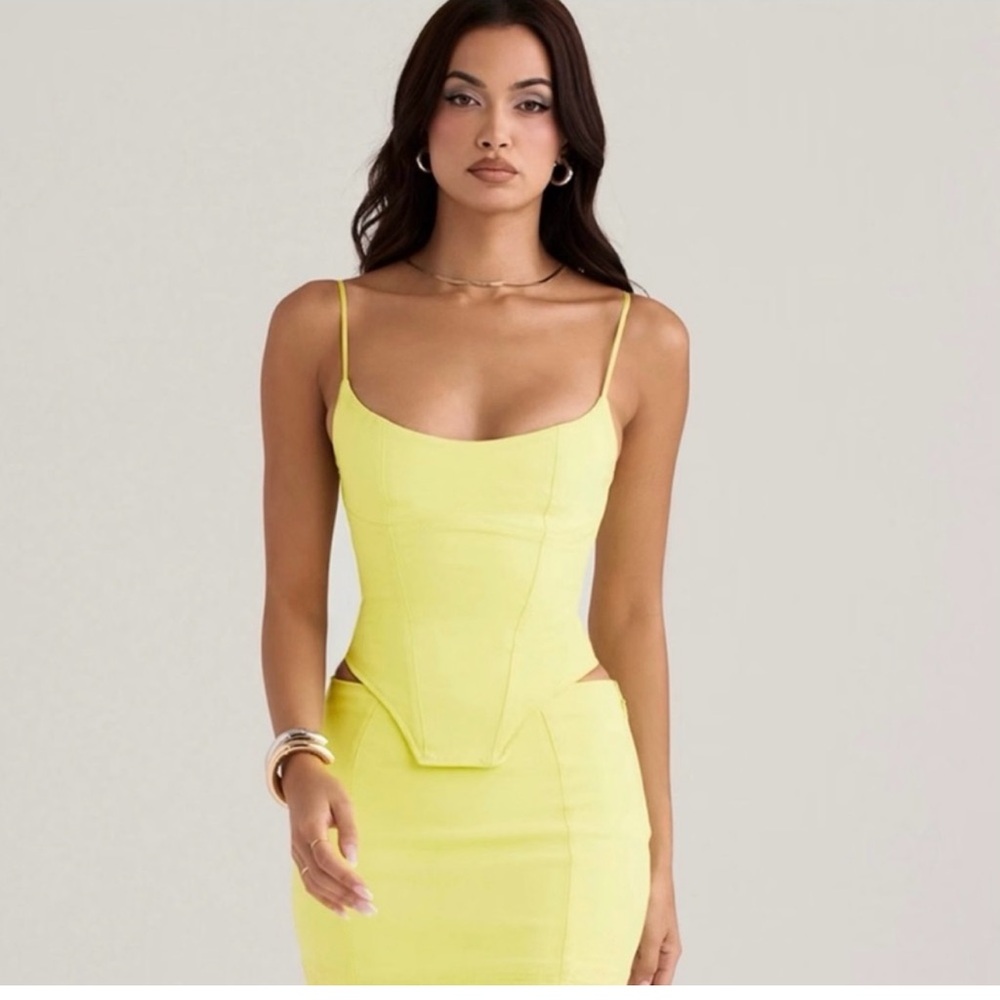 House of CB Flavia Sculpting Corset in Neon - Picture 2 of 5